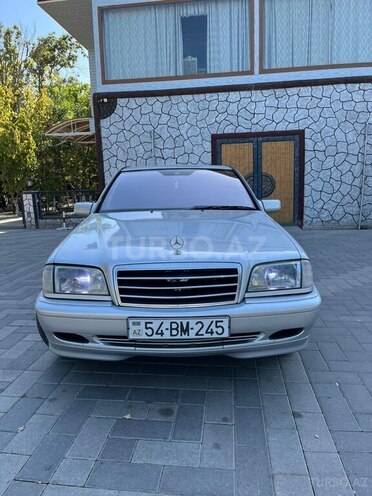 Mercedes C 220 1999, 796,104 km - 2.2 л - Sabirabad