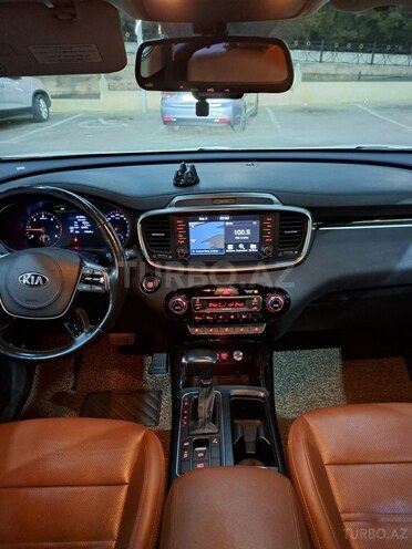 Kia Sorento 2018, 175,000 km - 2.0 l - Bakı