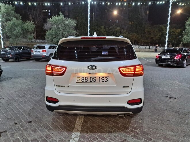 Kia Sorento 2018, 175,000 km - 2.0 l - Bakı