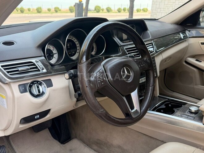 Mercedes E 300 2015, 212,700 km - 3.5 l - Bakı