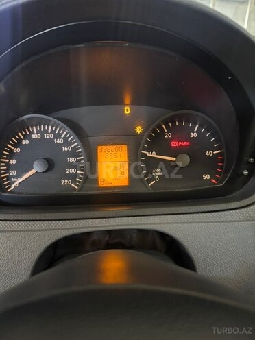 Mercedes  2010, 337,000 km - 2.1 л - Sumqayıt