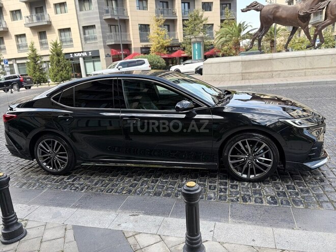 Toyota Camry 2025, 13,000 km - 2.0 l - Bakı