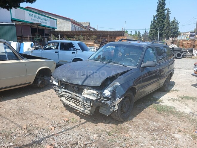 Opel Astra 1994, 358,000 km - 1.4 l - Lənkəran