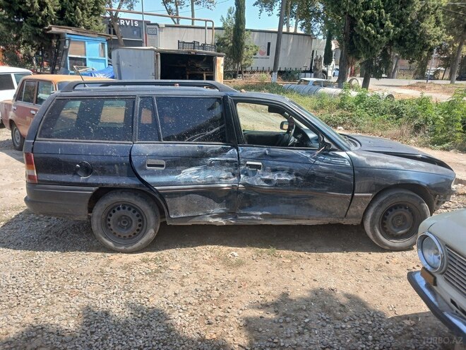 Opel Astra 1994, 358,000 km - 1.4 l - Lənkəran