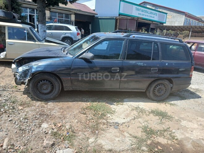 Opel Astra 1994, 358,000 km - 1.4 l - Lənkəran