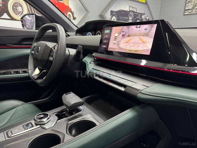 Changan  2025, 38,000 km - 1.5 l - Bakı