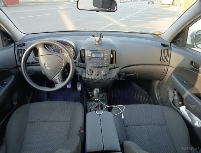 Hyundai i30 2010, 270,000 km - 1.4 л - Bakı