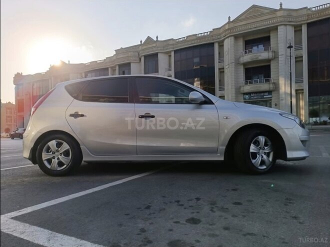 Hyundai i30 2010, 270,000 km - 1.4 л - Bakı
