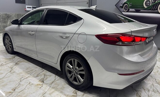 Hyundai Elantra 2017, 196,000 km - 2.0 л - Bakı
