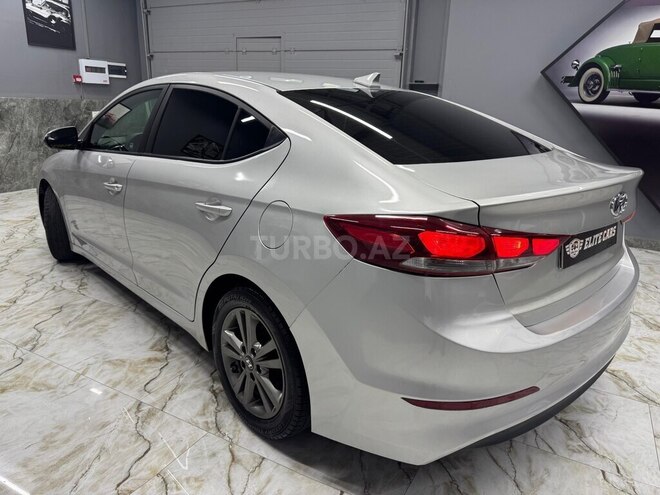 Hyundai Elantra 2017, 196,000 km - 2.0 л - Bakı