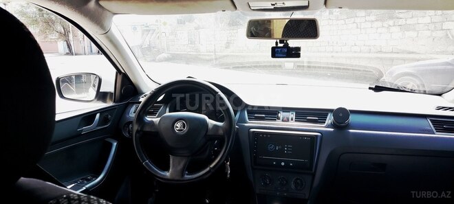 Skoda Rapid 2014, 249,999 km - 1.6 l - Bakı