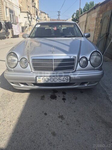 Mercedes E 220 1998, 227,000 km - 2.2 l - Sumqayıt