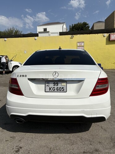 Mercedes C 250 2012, 374,307 km - 1.8 l - Bakı