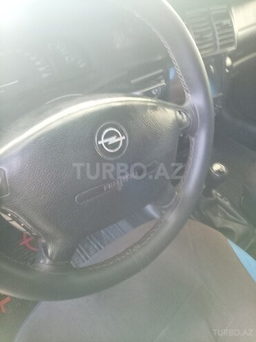 Opel Vectra 1998, 333,558 km - 1.6 l - Qazax