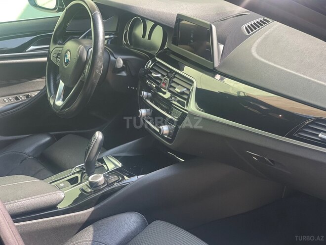 BMW 520 2018, 172,000 km - 2.0 l - Bakı