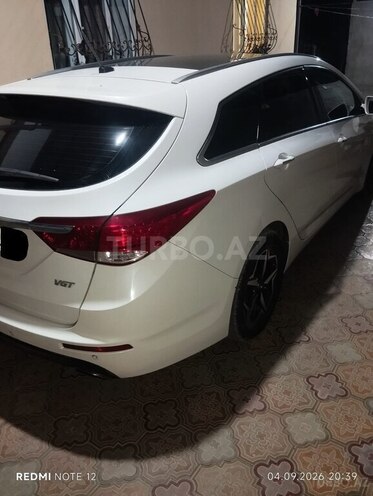 Hyundai i40 2013, 400,000 km - 1.7 l - Şabran