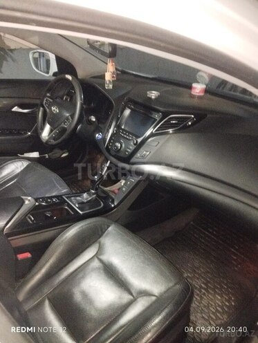 Hyundai i40 2013, 400,000 km - 1.7 l - Şabran