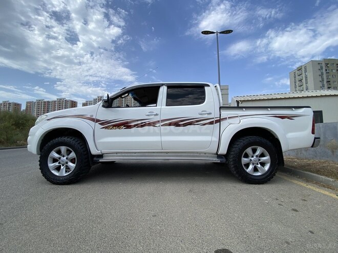 Toyota Hilux 2006, 500,000 km - 2.5 л - Bakı