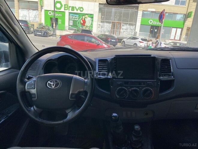 Toyota Hilux 2006, 500,000 km - 2.5 л - Bakı