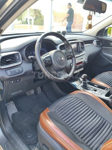 Kia Sorento 2015, 296,000 km - 2.0 л - Qazax