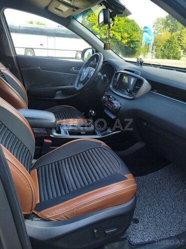 Kia Sorento 2015, 296,000 km - 2.0 л - Qazax