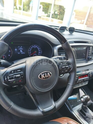 Kia Sorento 2015, 296,000 km - 2.0 л - Qazax