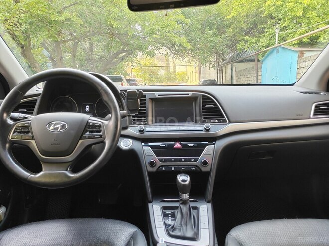 Hyundai Avante 2016, 199,900 km - 1.6 l - Bakı