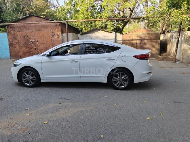 Hyundai Avante 2016, 199,900 km - 1.6 l - Bakı