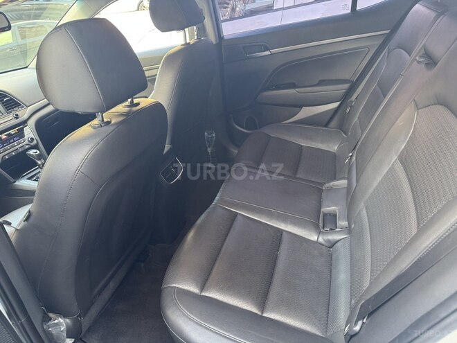 Hyundai Avante 2018, 70,300 km - 1.6 l - Bakı