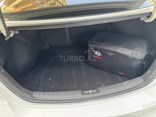 Hyundai Avante 2018, 70,300 km - 1.6 l - Bakı