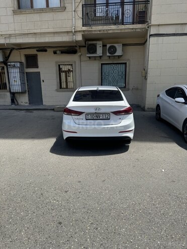 Hyundai Avante 2018, 70,300 km - 1.6 l - Bakı