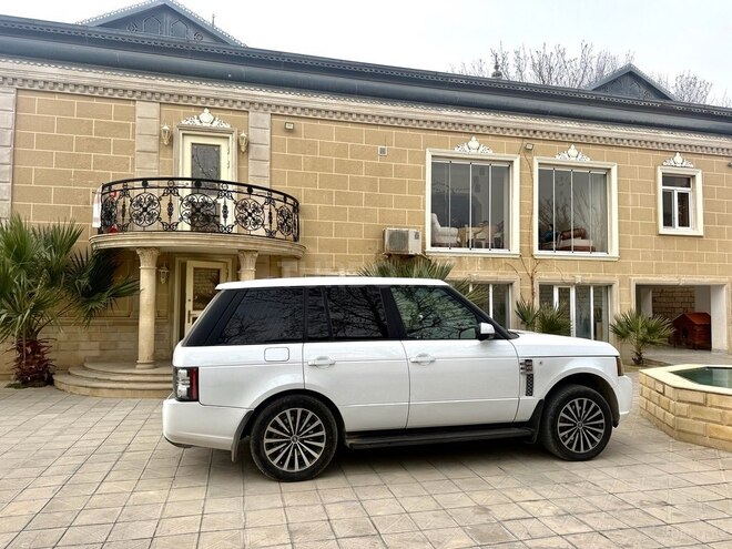 Land Rover Range Rover 2011, 240,000 km - 5.0 l - Bakı