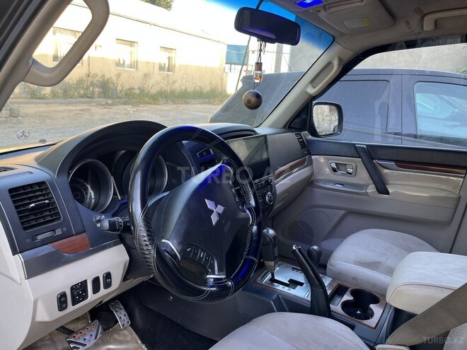 Mitsubishi Pajero 2007, 350,000 km - 3.0 л - Bakı