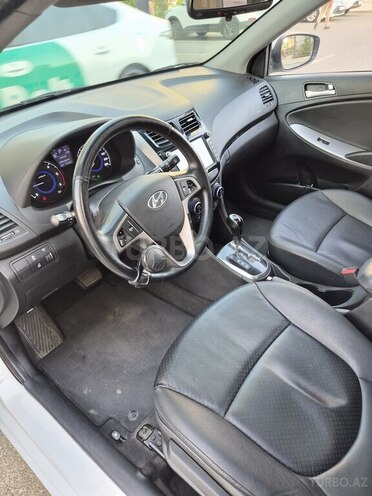 Hyundai Accent 2018, 101,000 km - 1.6 л - Bakı