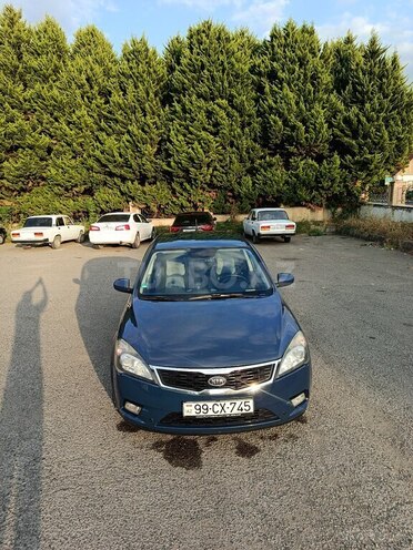 Kia Ceed 2009, 244,256 km - 1.4 л - Göygöl