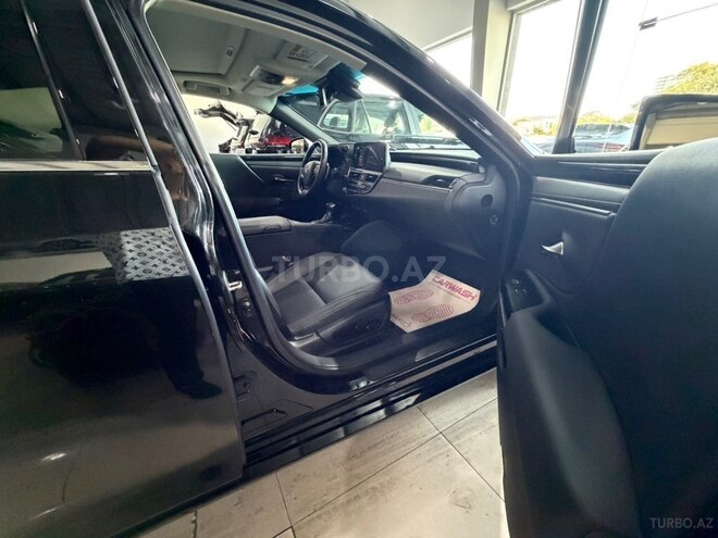 Lexus ES 300h 2023, 51,000 km - 2.5 l - Bakı