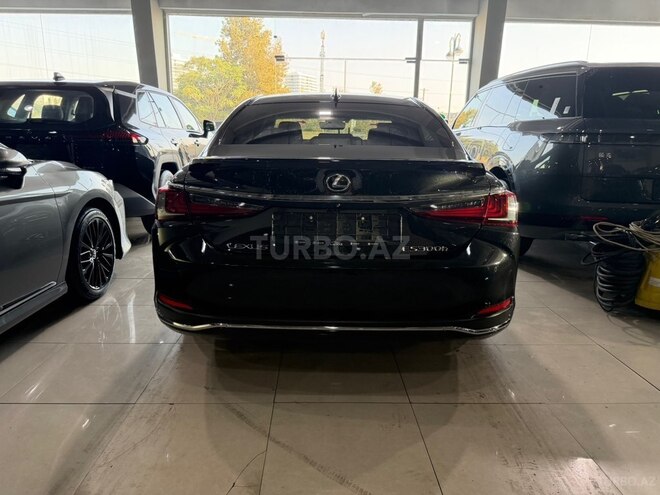 Lexus ES 300h 2023, 51,000 km - 2.5 l - Bakı