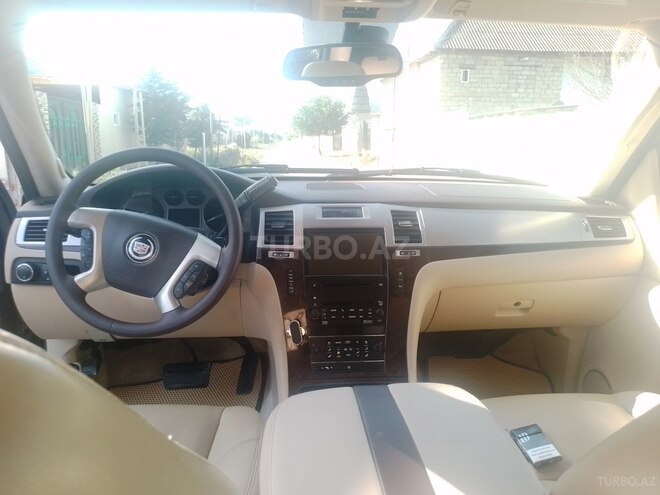 Cadillac Escalade 2008, 250,000 km - 6.2 l - Zərdab