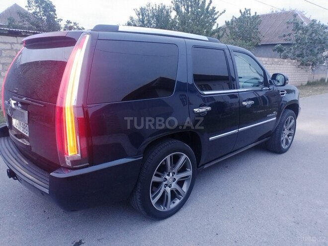 Cadillac Escalade 2008, 250,000 km - 6.2 l - Zərdab