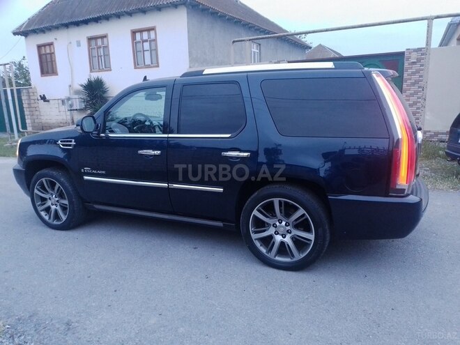 Cadillac Escalade 2008, 250,000 km - 6.2 l - Zərdab
