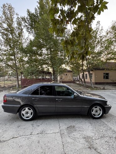 Mercedes C 250 1996, 326,530 km - 2.5 l - Sumqayıt