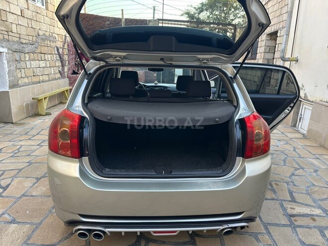 Toyota Corolla 2005, 301,000 km - 1.4 l - Bakı