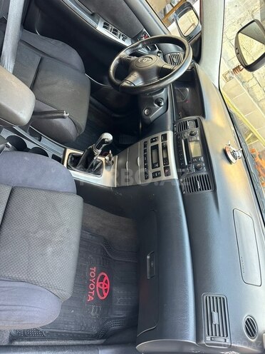 Toyota Corolla 2005, 301,000 km - 1.4 l - Bakı