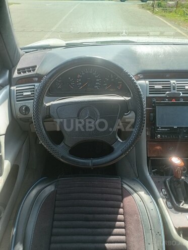 Mercedes E 220 1996, 680,000 km - 2.2 l - Gəncə