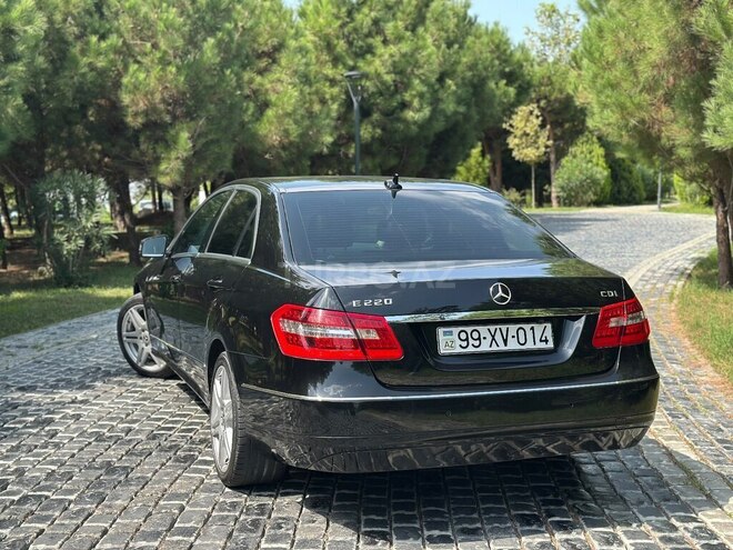Mercedes E 220 2011, 268,000 km - 2.1 л - Bakı