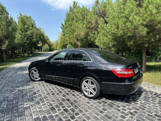Mercedes E 220 2011, 268,000 km - 2.1 л - Bakı