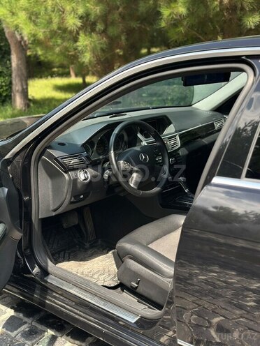 Mercedes E 220 2011, 268,000 km - 2.1 л - Bakı