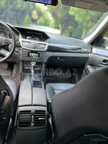 Mercedes E 220 2011, 268,000 km - 2.1 л - Bakı