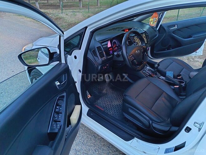 Kia Cerato 2013, 173,383 km - 1.6 l - Biləsuvar