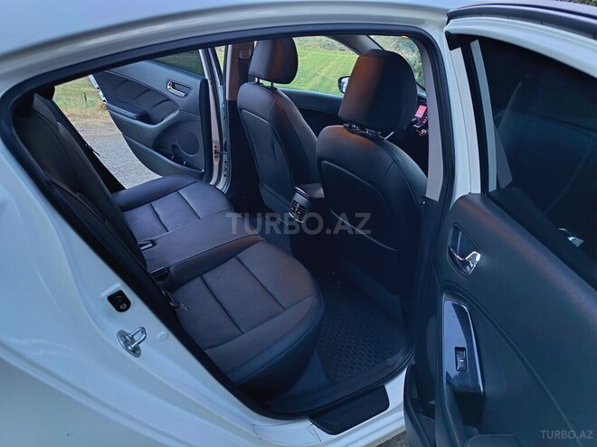 Kia Cerato 2013, 173,383 km - 1.6 l - Biləsuvar